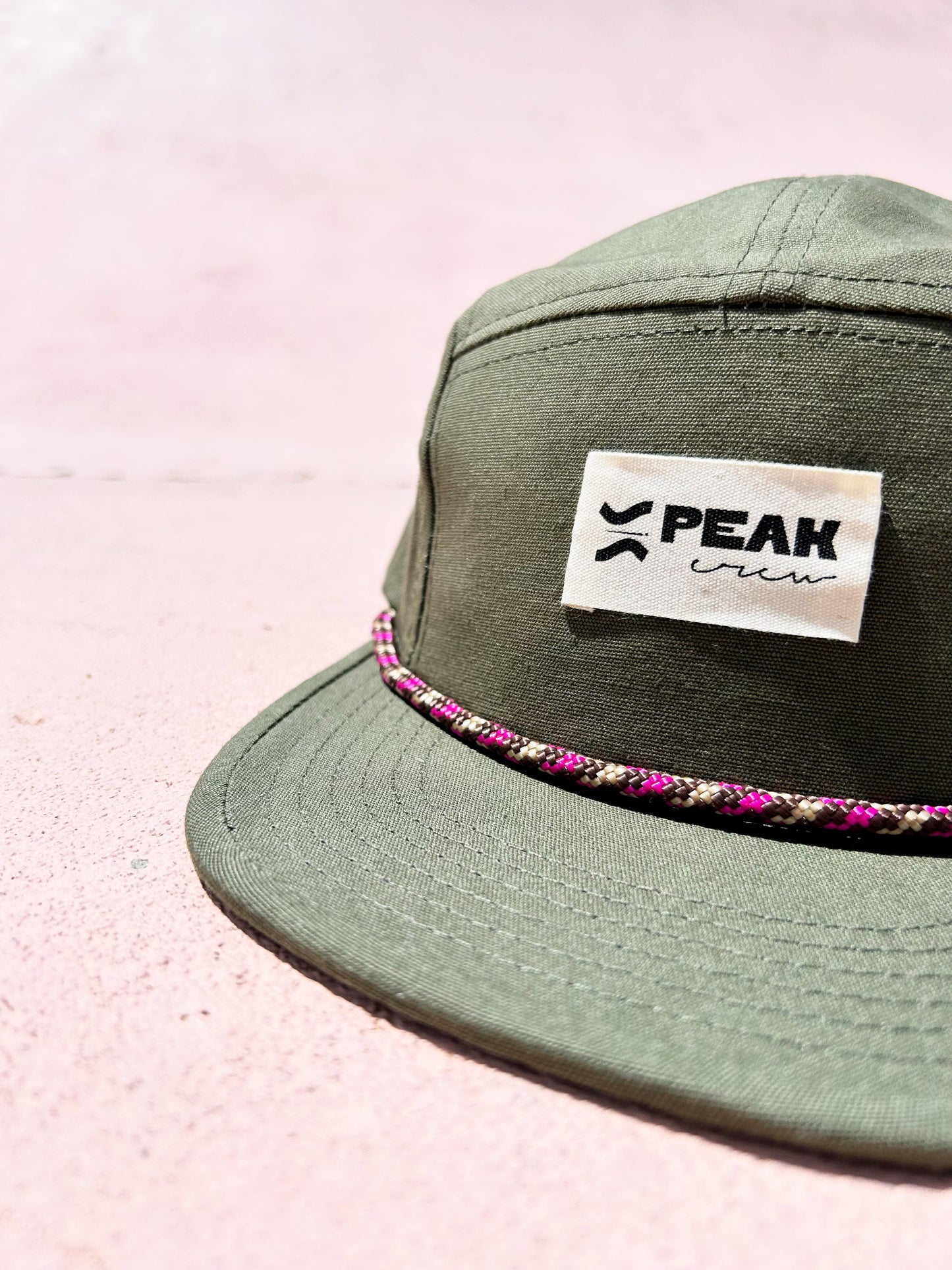 MOUNTAIN CAP